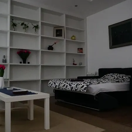 Modern And Classic Meet Apartma